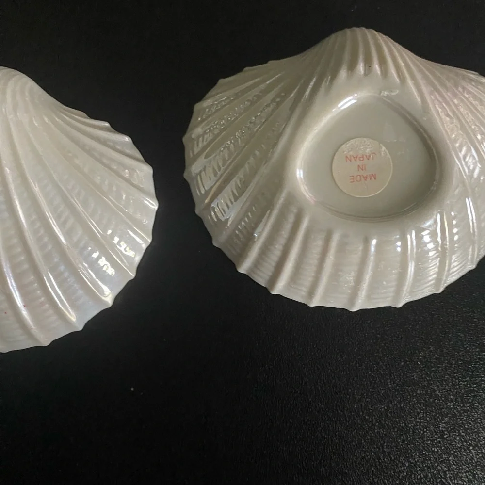 Vintage Ceramic Iridescent 4” Mini Shell-Shaped Scalloped Candle Holder